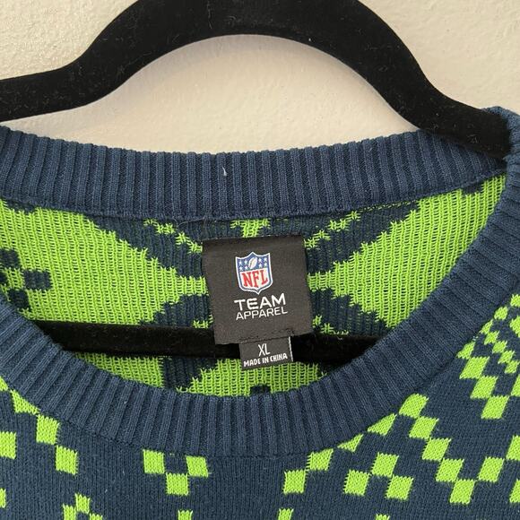 NFL Team Apparel men’s Seattle Seahawks Navy Neon Green‎ Light Up Sweater Sz XL - Picture 6 of 10